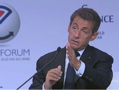 sarko_thats_the_line_www_nb_400