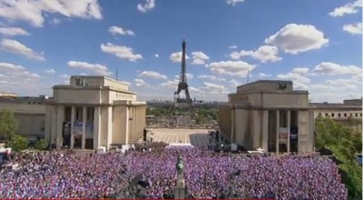 sarko_trocadero_overall_identity_grands_desseins__400 sarko_trocadero_overall_identity_grands_desseins__400