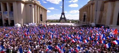 sarko_trocadero_people_overall_almost_400 sarko_trocadero_people_overall_almost_400