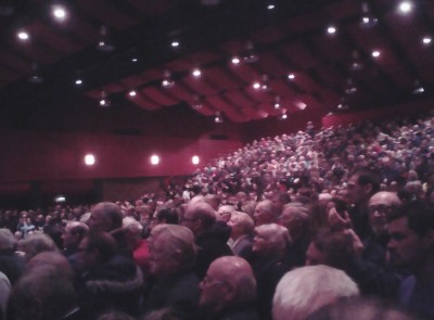 sarkozy_meeting_full_of_people_400 sarkozy_meeting_full_of_people_400