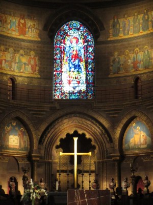 strasbourg_cathedral_madonna_europe__unity_400