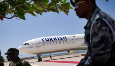 turkish_plane_in_black_africa_maiden_flight_into_somalia_starting_since_march_2012_files_photo_400
