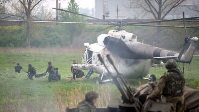 ukra_army_helicos_against_revolted_people_400