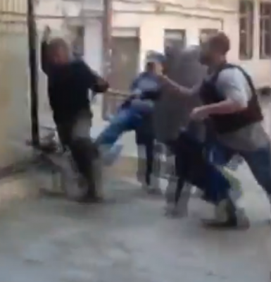 ukra_brutal_thugs_attack_2nd_victim_odessa_400