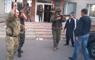 ukra_military_aggression_against_civilian_voters_400 ukra_military_aggression_against_civilian_voters_400