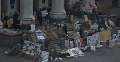 ukra_odessa_protestors_trying_to_publish_news__photos_flee_brutal_attack_by_progovernment_extremists_who_set_fire__kill_48_dissidents_400