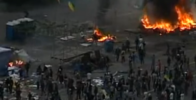 ukra_prokiev_regime_extremists_setting_fire_at_odessa_wich_killed_48_dissident_people_400