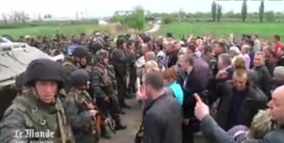 ukra_tanks__army_against_people_400