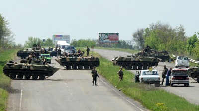 ukra_tanks_block_sloviansk_city_400 ukra_tanks_block_sloviansk_city_400