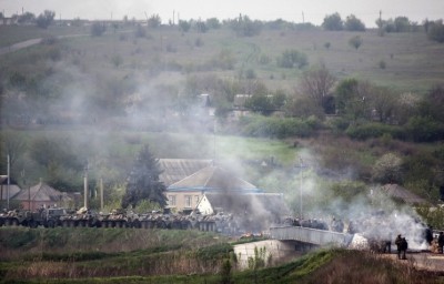 ukra_tanks_send_against_revolted_people_400
