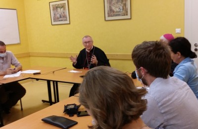 vatican_prime_minister_parolin__replies_to_agg_question_3_eurofora_400