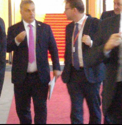 victor_orban_leaves_bratislava_castle_while_discussing_the_summits_final_conclusions__agg__eurofora_400 victor_orban_leaves_bratislava_castle_while_discussing_the_summits_final_conclusions__agg__eurofora_400