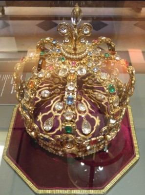 who_will_be_sacred_king_on_2017..._reims_400 who_will_be_sacred_king_on_2017..._reims_400